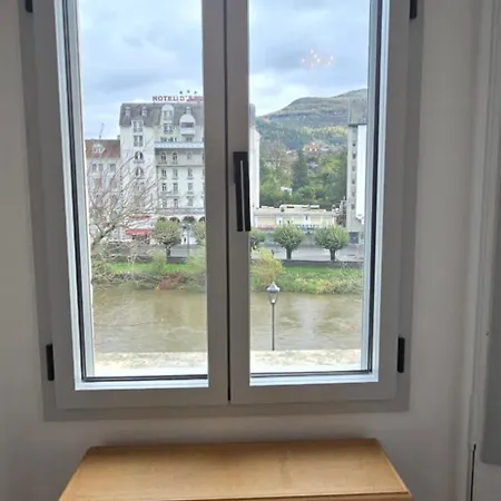 Panorama Du Sanctuaire 400 Metres De La Grotte 3 8 Personnes Parking Ferme Gratuit