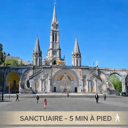 Panorama Du Sanctuaire 400 Metres De La Grotte 8 Personnes 3chambres Wifi Lourdes