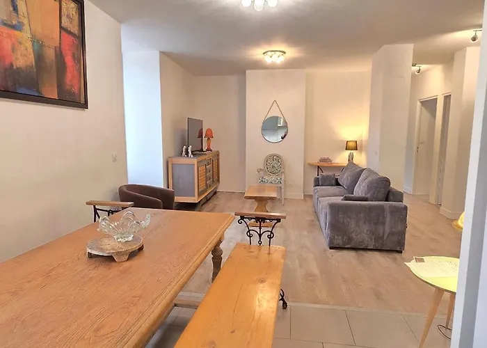 Panorama Du Sanctuaire 400 Metres De La Grotte 3 8 Personnes Parking Ferme Gratuit Apartment *