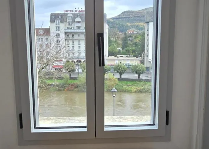 Panorama Du Sanctuaire 400 Metres De La Grotte 3 8 Personnes Parking Ferme Gratuit