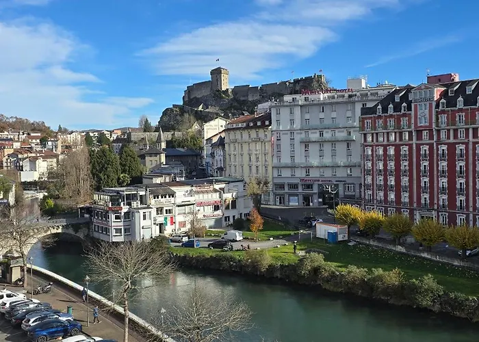 Appartement Panorama Du Sanctuaire 400 Metres De La Grotte 8 Personnes 3chambres Wifi Lourdes